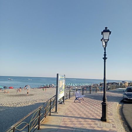 Appartamento 5 Palme Siderno Екстериор снимка